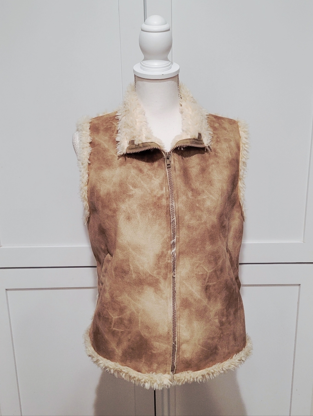 Faux Shearling Zip Front Vest - Tan | Size Large